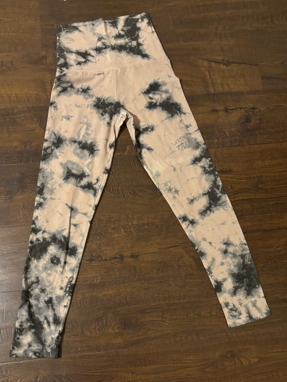 GROCERIES Naomi High-Waist Legging - Picture 3 of 7